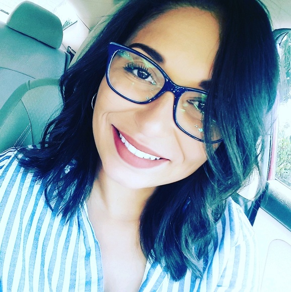 Meet your Posher, Crystal - Picture 4 of 14